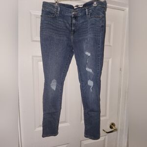 Levis 710 Super Skinny size 34